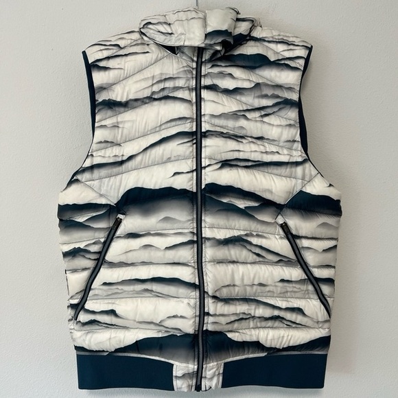 NEW Lululemon Get Up Get Down Vest Size Large - Picture 5 of 7